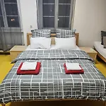 Privat Grosse Zimmer, Mars, Mit Gemeinsamer Kueche Und Bad In Altstadt * Coire