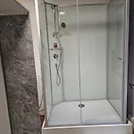 בית אירוח Privat Grosse Zimmer, Mars, Mit Gemeinsamer Kueche Und Bad In Altstadt כור