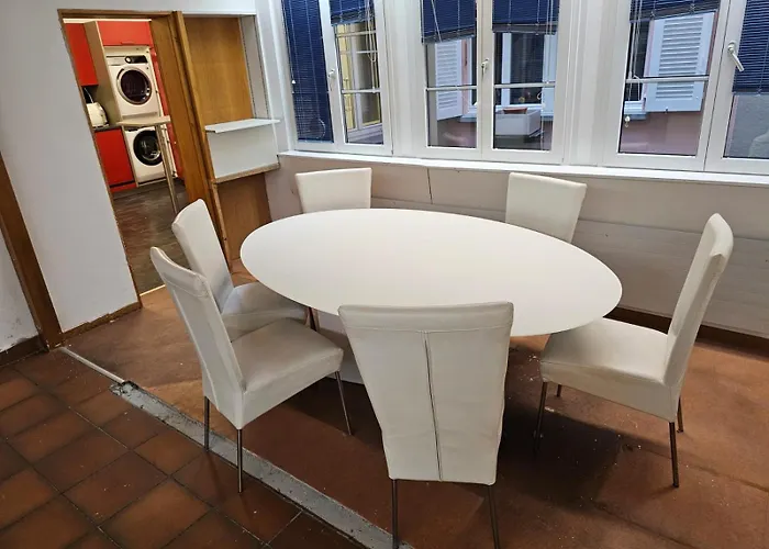 Ubytování v soukromí Privat Grosse Zimmer, Mars, Mit Gemeinsamer Kueche Und Bad In Altstadt