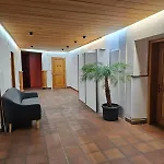 Privat Grosse Zimmer, Mars, Mit Gemeinsamer Kueche Und Bad In Altstadt Ubytování v soukromí Chur